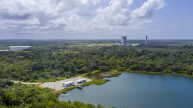 Vue de drone du chantier de l'ELA 4 au Centre spatial guyanais