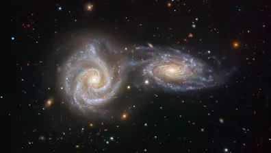 2 galaxies spirales