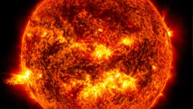 Le Soleil en colère, provoquant une éruption gigantesque