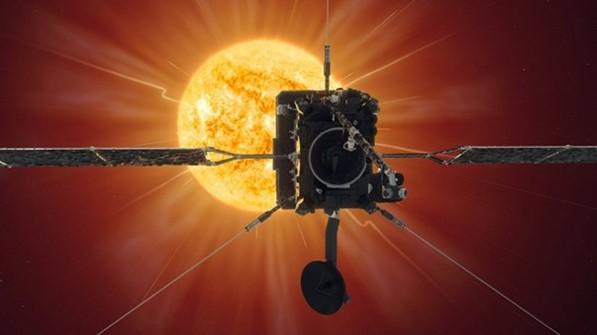 Vue d'artiste de Solar Orbiter atteignant son premier périhélie